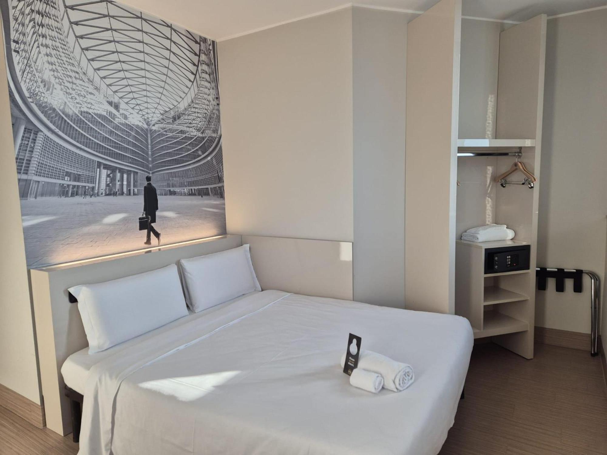 B&B Hotel Milano Sesto Marelli Sesto San Giovanni Eksteriør billede